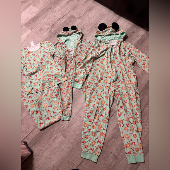 Disney matching Christmas pajamas for family-Set